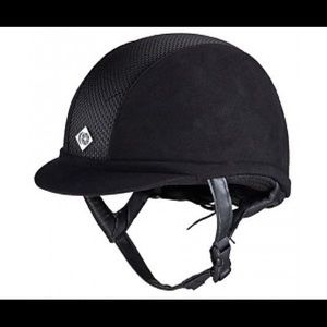 Charles Owen ayr8 plus helmet